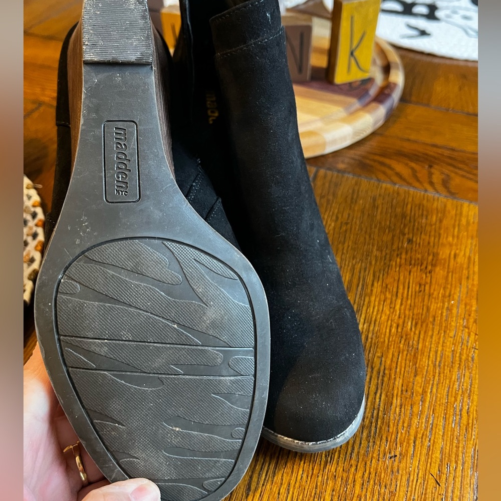 Madden NYC Womens Wedge Ankle Booties Black Size 10 - Picture 5 of 9